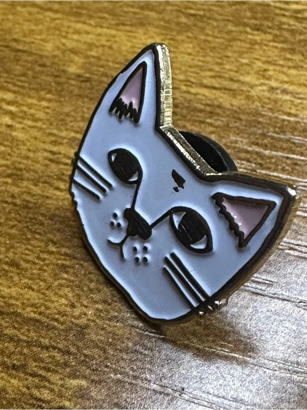 Enamel Cat Face Pin - White and Pink